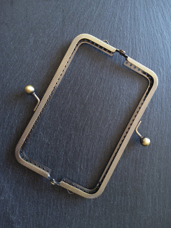 Antique Bronze 15.7cm Patterned Purse or Bag Frame Metal Kiss Clasp Rectangle