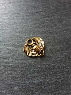 4 or 20 Egyptian Scarab Beatle Pendant or Charms Antique Gold Tone  27x26mm