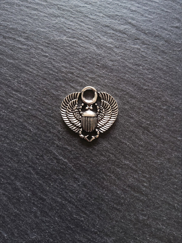 4 or 20 Egyptian Scarab Beatle Pendant or Charms Antique Silver Tone  27x26mm