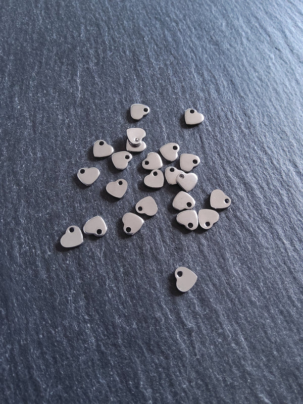 20 or 100 Stainless Steel Tiny Flat Heart Charms 6x5x0.9mm