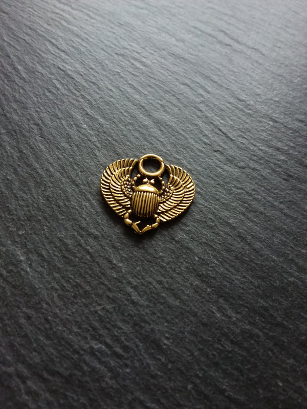 4 or 20 Egyptian Scarab Beatle Pendant or Charms Antique Gold Tone  27x26mm
