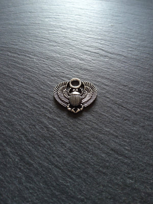 4 or 20 Egyptian Scarab Beatle Pendant or Charms Antique Silver Tone  27x26mm