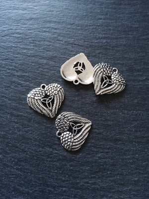 4 or 20 Double Wing Triquetra Charms Antique Silver Tone 23x22mm