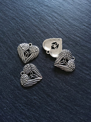 4 or 20 Double Wing Triquetra Charms Antique Silver Tone 23x22mm