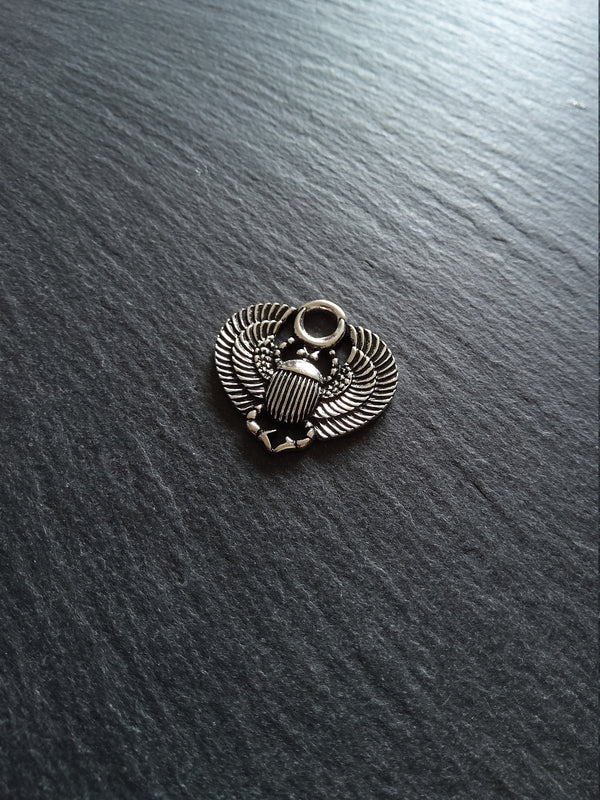 4 or 20 Egyptian Scarab Beatle Pendant or Charms Antique Silver Tone  27x26mm