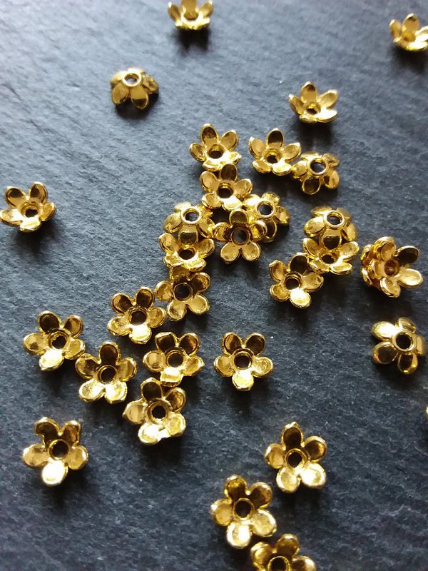 100 or 400 Flower Bead Caps 6mm Bright Gold Plated Alloy. Hole: 1mm