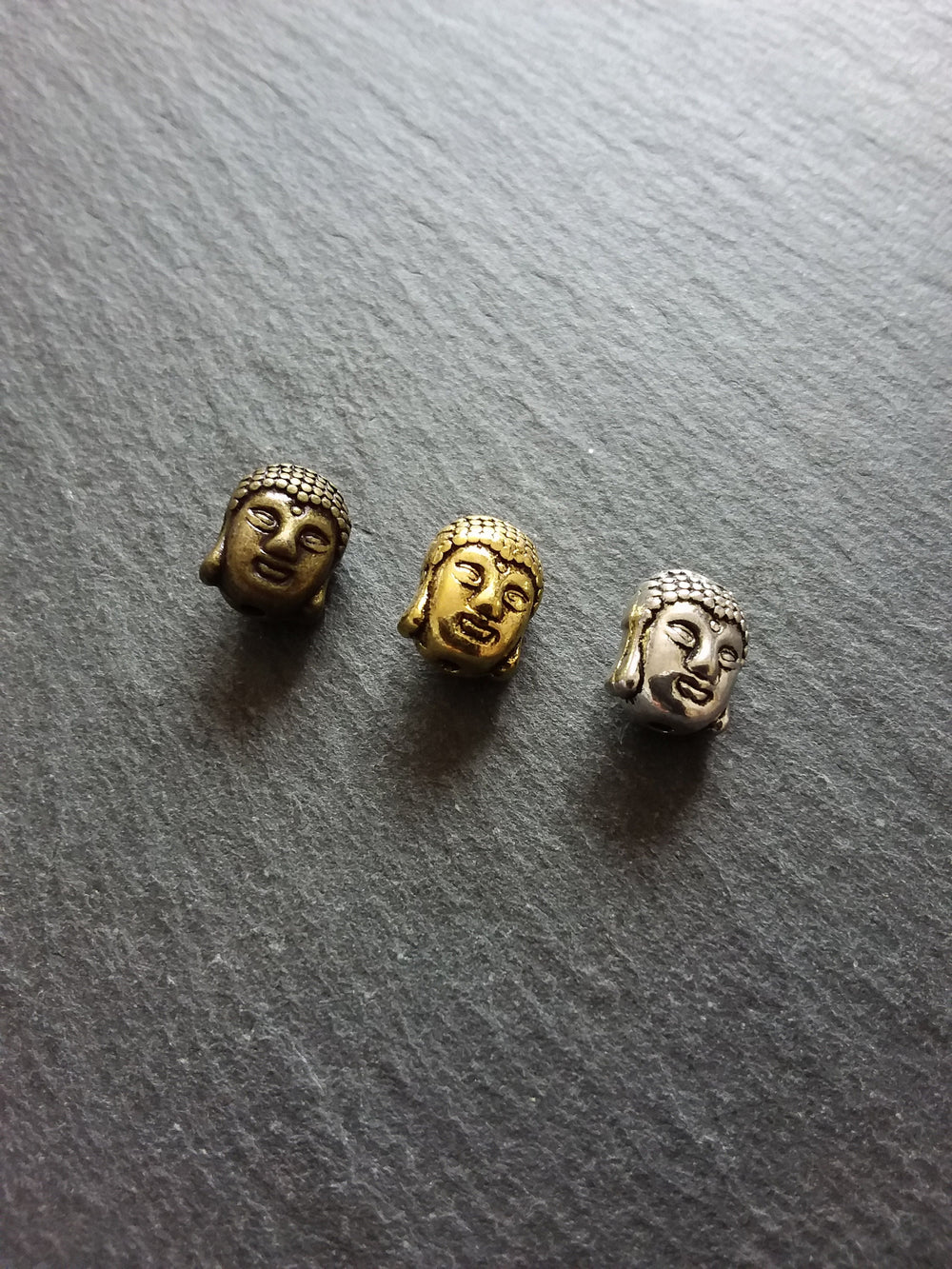 8 or 40 Buddha Head Beads in Antique Gold or Antique Bronze Tone 3D 11x9mm Hole: 1.8mm