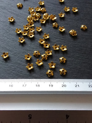 100 or 400 Flower Bead Caps 6mm Bright Gold Plated Alloy. Hole: 1mm