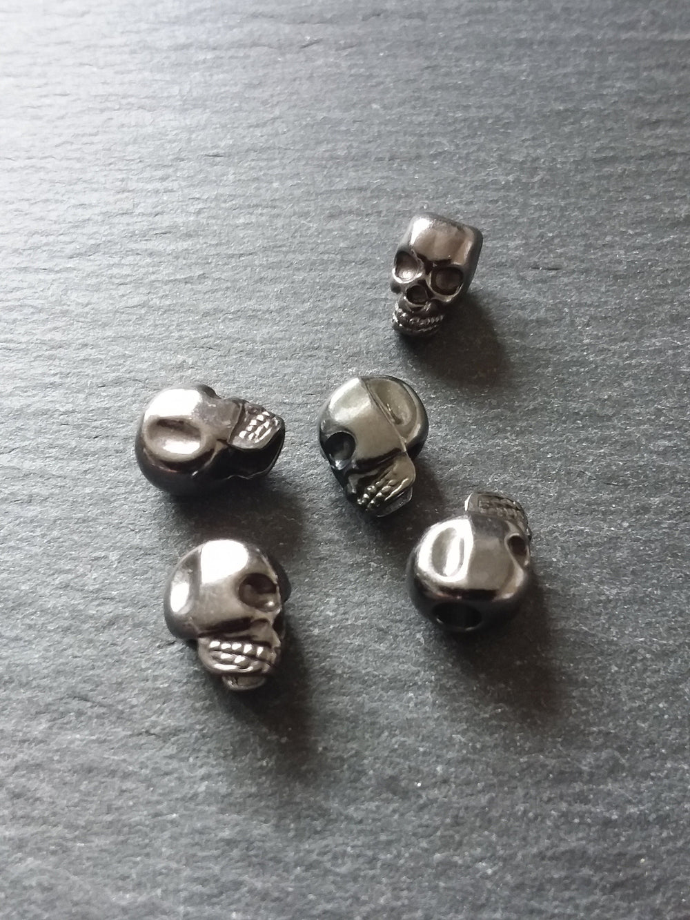 8 or 40 Gunmetal 12mm Skull Beads 12x8x10mm Vertical 3.8mm Hole - ContentedCatz