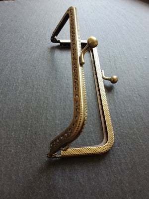 Patterned 12.7cm (5 inch) Antique Bronze Tone Metal Frame Kiss Clasp Rectangle For Purse or Bag 12.7x6.6cm