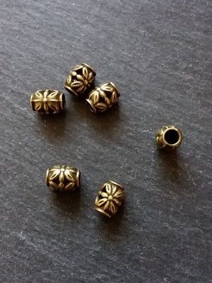 8 or 40 Flower Patterned 10mm Charm Beads Antique Bronze Tone 10x10mm Hole: 4.5mm Nickel FREE