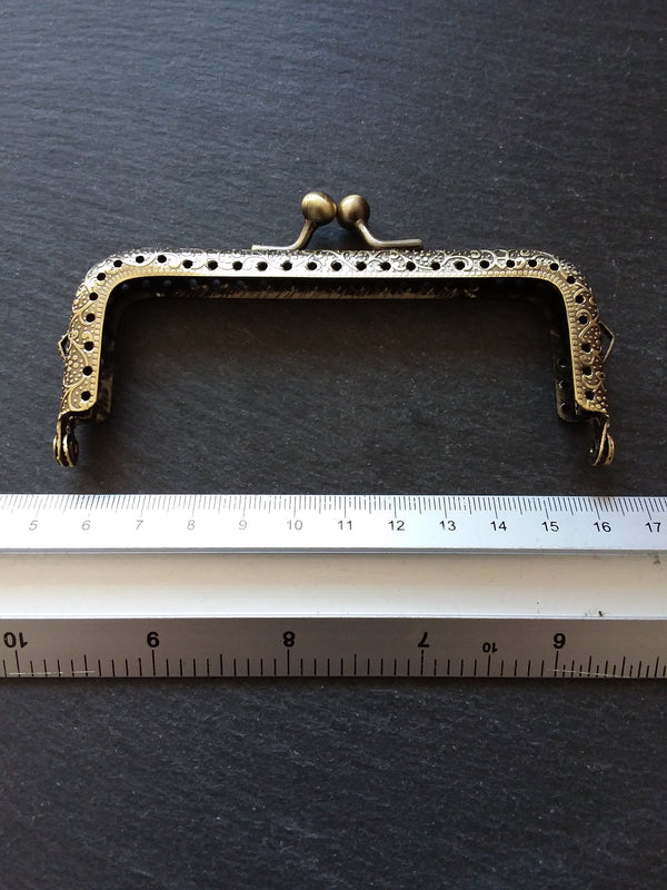 Antique Bronze 10.7cm Patterned Purse or Bag Frame Metal Kiss Clasp Rectangle - ContentedCatz