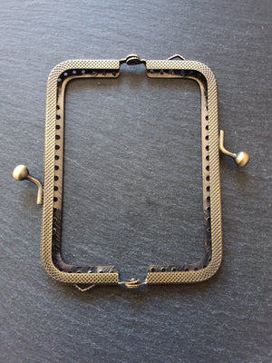 Antique Bronze 10.7cm Patterned Purse or Bag Frame Metal Kiss Clasp Rectangle - ContentedCatz