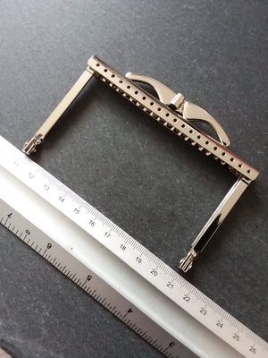 Bright Silver 10.5cm Plain Metal Frame Kiss Clasp Rectangle For Purse or Bag ( 4 1/8 inch )