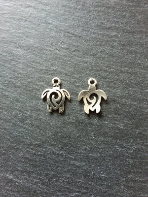 10 or 50 Little Turtle Charms Antique Silver Tone Tribal Swirl 16x12mm