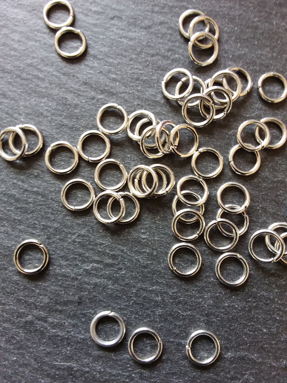 100 or 500 Antique Silver Tone Alloy 8mm Jump Rings Strong 1.2mm (18 Gauge)