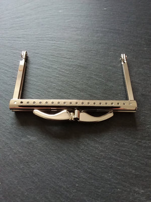 Bright Silver 10.5cm Plain Metal Frame Kiss Clasp Rectangle For Purse or Bag ( 4 1/8 inch )