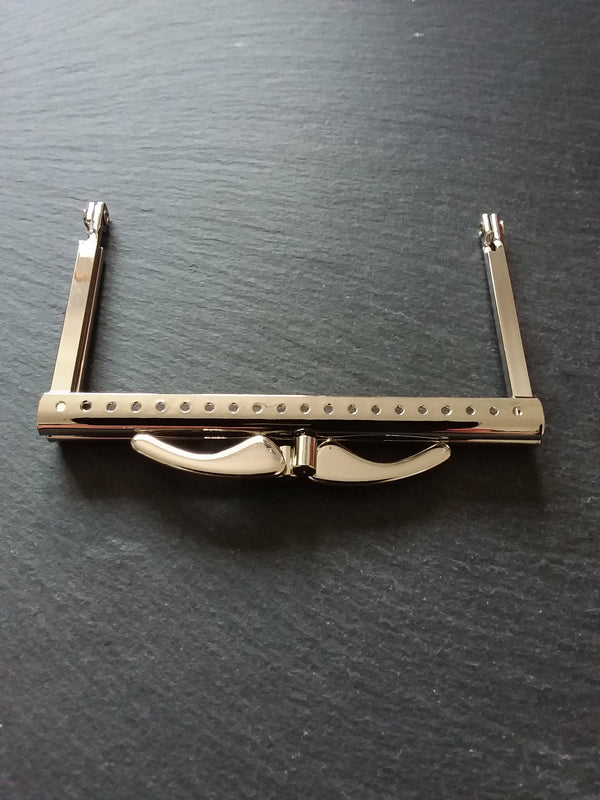 Bright Silver 10.5cm Plain Metal Frame Kiss Clasp Rectangle For Purse or Bag ( 4 1/8 inch )