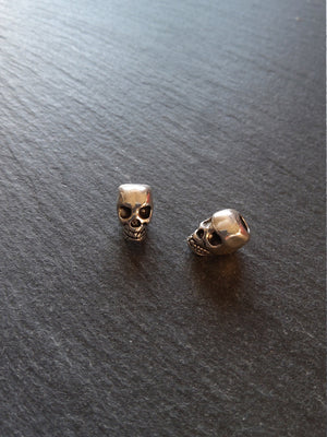 8 or 40 Skull Beads 12mm Antique Silver Tone 12x10x8mm Vertical 3.5mm Hole