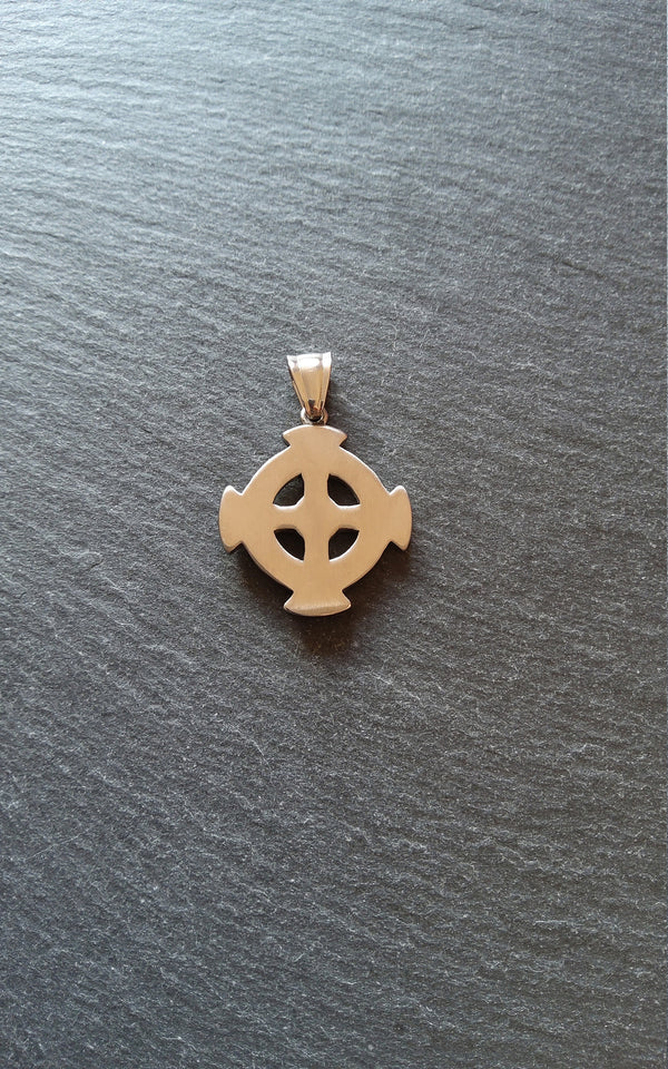 Celtic Knot Cross Round Pendant Stainless Steel 31x27x4mm - ContentedCatz