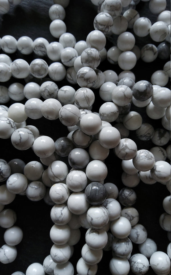8.5mm Natural White Howlite Round Polished Undyed Beads Full 15.7 inch Strand (HW8-4)