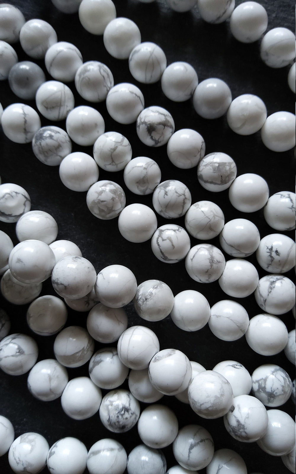 8.5mm Natural White Howlite Round Polished Undyed Beads Full 15.7 inch Strand (HW8-4)
