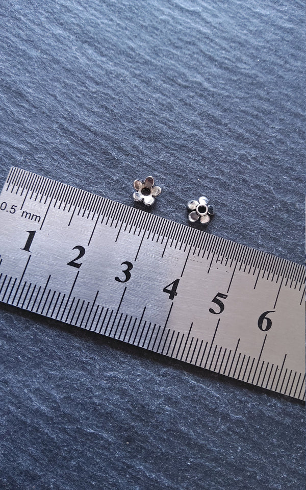 100 or 400 Flower Bead Caps 6mm Antique Silver Tone Alloy. Hole: 1mm