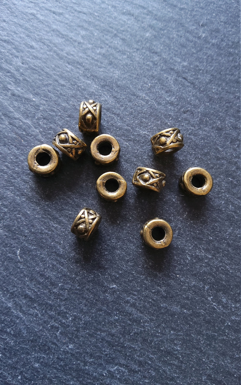 8 or 40 Antique Bronze 7mm Round Patterned Drum Spacer Beads 7x4.6mm Hole: 3.1mm