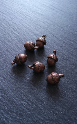 6 or 30 Acorn Charms Antique Copper Tone Solid Alloy 15x10mm
