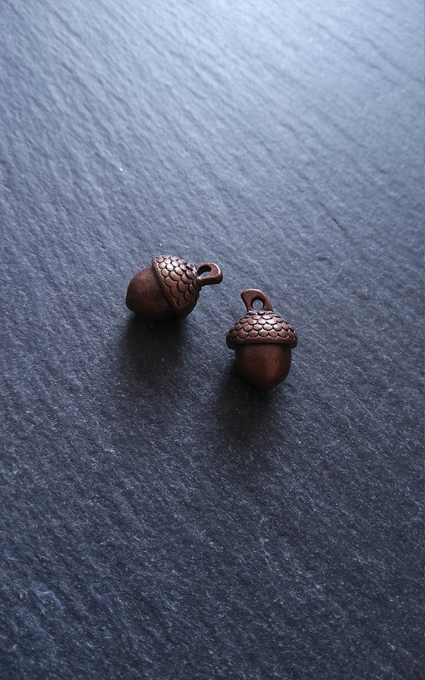 6 or 30 Acorn Charms Antique Copper Tone Solid Alloy 15x10mm