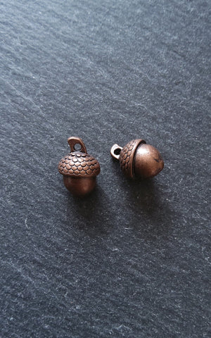6 or 30 Acorn Charms Antique Copper Tone Solid Alloy 15x10mm
