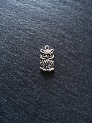 8 or 40 Owl Charms Antique Silver Tone Double Sided 20x11mm