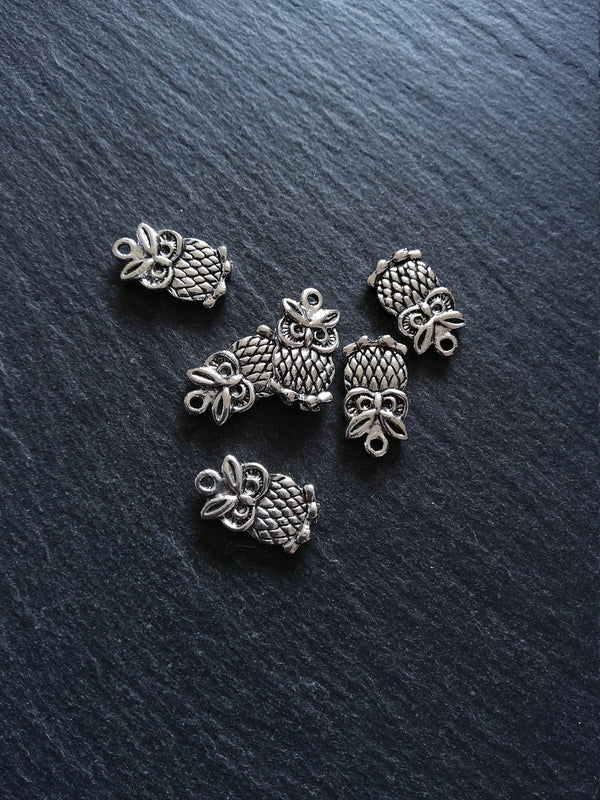 8 or 40 Owl Charms Antique Silver Tone Double Sided 20x11mm