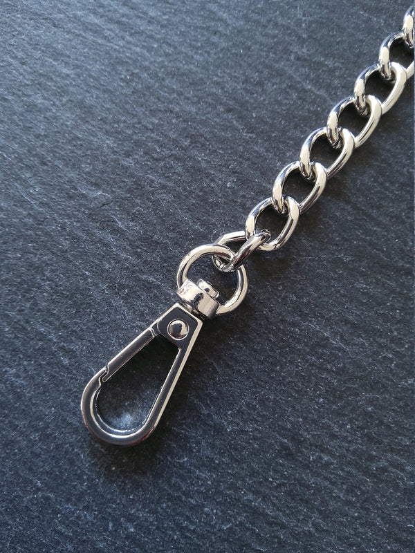 Alloy Chain Bag Strap with Lobster Clasps. Silver Tone. 47 inches (120cm) Long. 8.3mm Wide