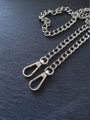 Alloy Chain Bag Strap with Lobster Clasps. Silver Tone. 47 inches (120cm) Long. 8.3mm Wide