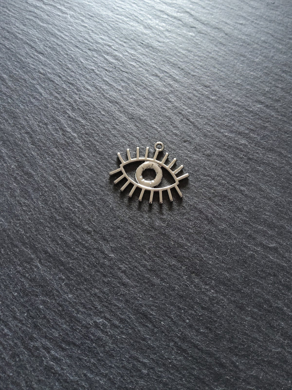 4 or 20 Eye Pendants Antique Silver Tone 26x22mm