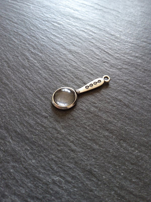 4 or 20 Magnifying Glass Charms Antique Silver Tone Alloy & Glass 32x12mm 4.4mm Thick - ContentedCatz