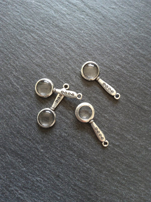 4 or 20 Magnifying Glass Charms Antique Silver Tone Alloy & Glass 32x12mm 4.4mm Thick - ContentedCatz