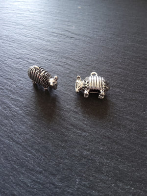 2 or 10 Armadillo Charms 3D & Antique Silver Tone Metal Alloy 19x17x8mm - ContentedCatz