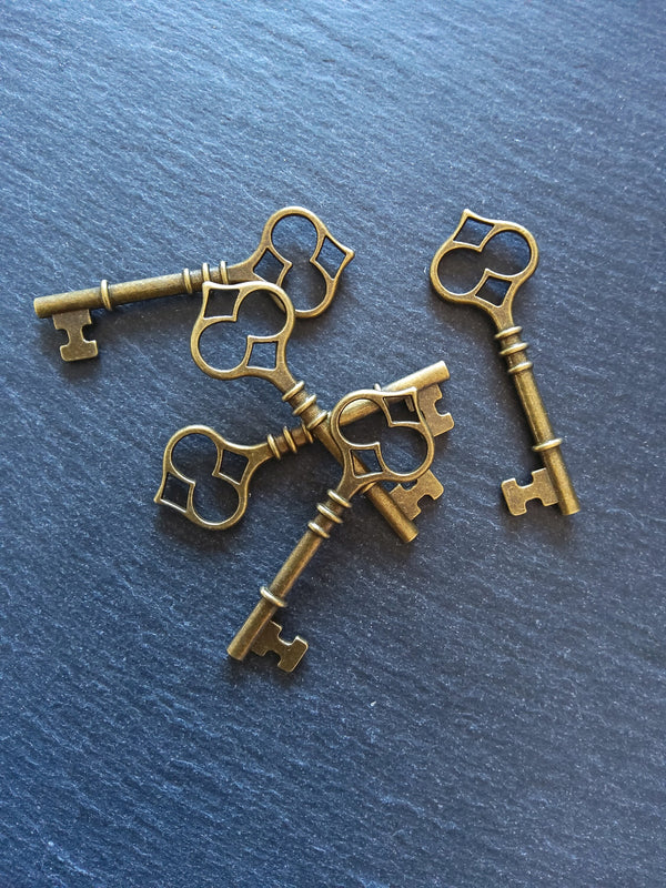 4 or 20 Antique Bronze Key Pendants Large 60x21x4mm