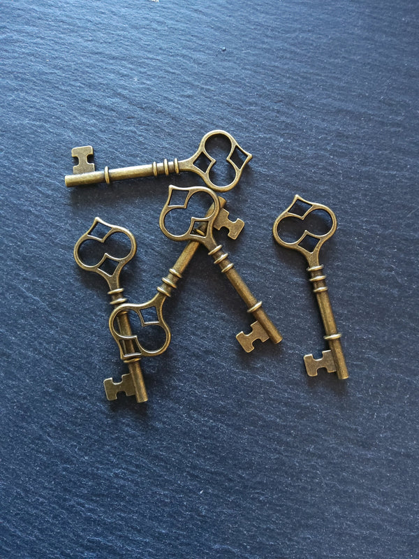 4 or 20 Antique Bronze Key Pendants Large 60x21x4mm