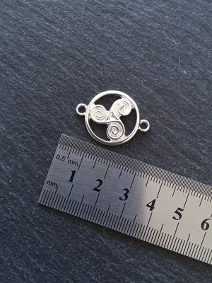 6 or 30 Triple Spiral Triskelion Celtic Connector Charms Bright Silver Plated Round 28x20mm