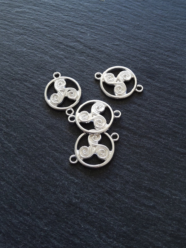 6 or 30 Triple Spiral Triskelion Celtic Connector Charms Bright Silver Plated Round 28x20mm