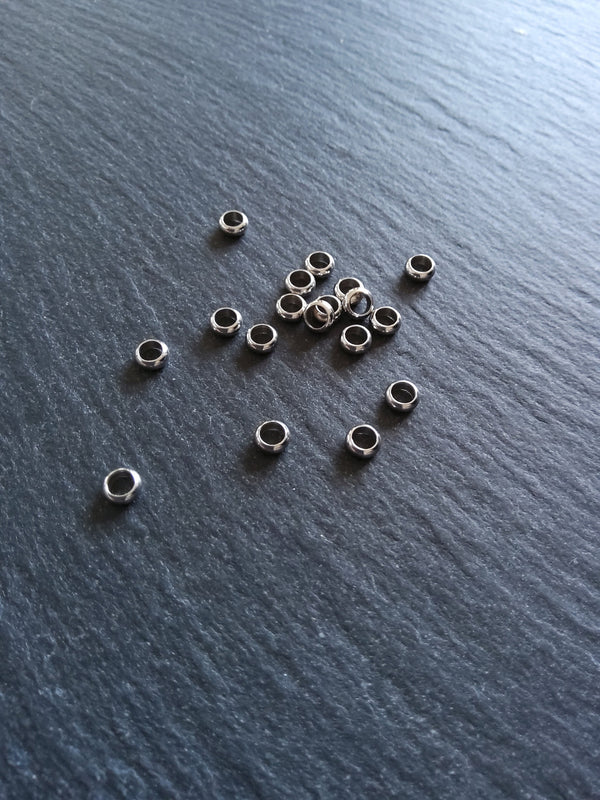 10 or 50 Stainless Steel 5mm Solid Round Closed Ring Spacer Beads 5x2mm. Hole: 3.2mm