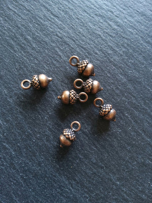 8 or 40 Acorn Charms Antique Copper Tone 14x7mm