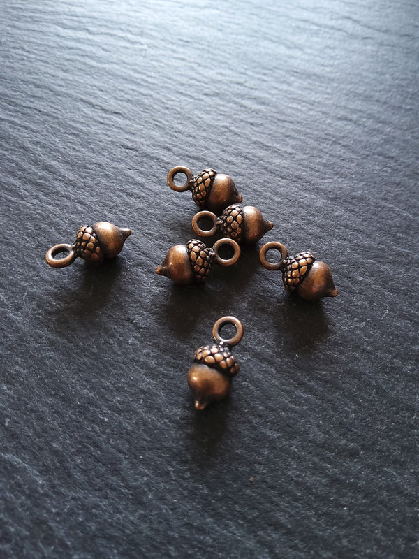 8 or 40 Acorn Charms Antique Copper Tone 14x7mm