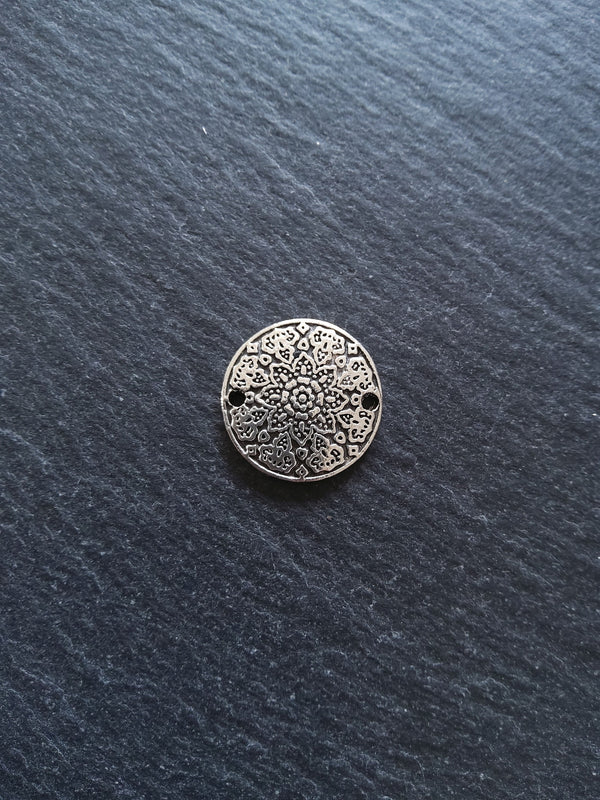 6 or 30 Antique Silver Tone 19mm Flower Mandala Round Disc Connector Charms