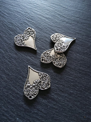 4 or 20 Heart Pendants with Flowers Double Sided Antique Silver Tone Alloy 28x26mm - ContentedCatz