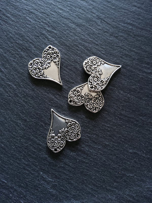 4 or 20 Heart Pendants with Flowers Double Sided Antique Silver Tone Alloy 28x26mm - ContentedCatz