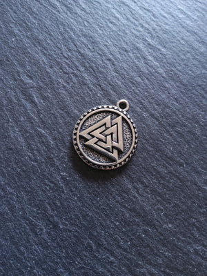Round Norse Valknut Symbol Pendant Odin's Knot Stainless Steel 25x21x3mm